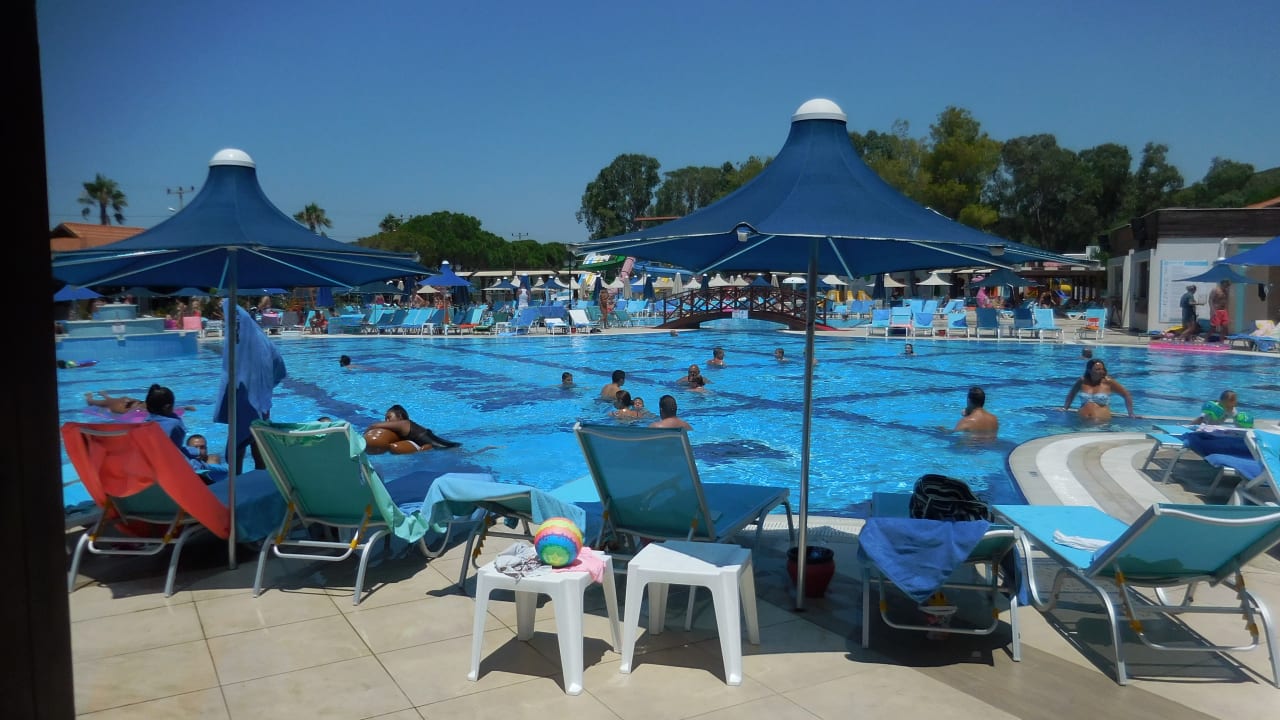 Pool Kustur Club Holiday Village