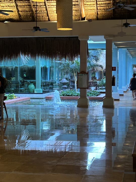 Lobby Iberostar Waves Tucan