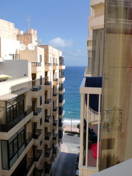 Seitlicher Meerblick The Diplomat Hotel