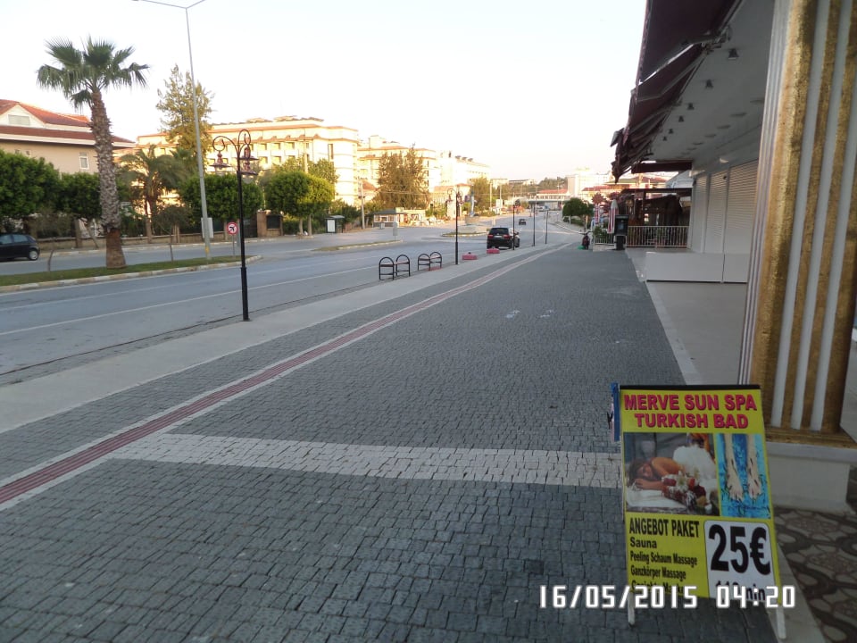 Vor dem Merve frühmorgens/Abreise Merve Sun Hotel & Spa