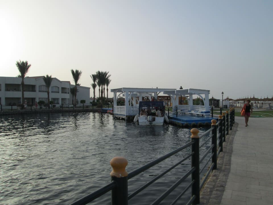 Fluss durch die Anlage Pickalbatros Dana Beach Resort - Hurghada