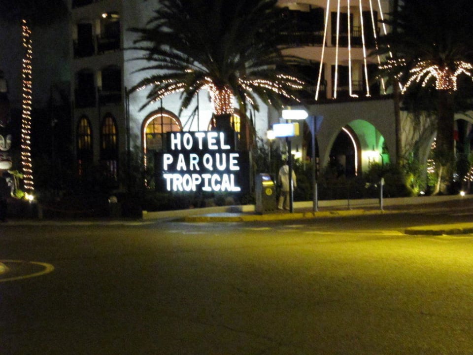Haupteingang Hotel Parque Tropical