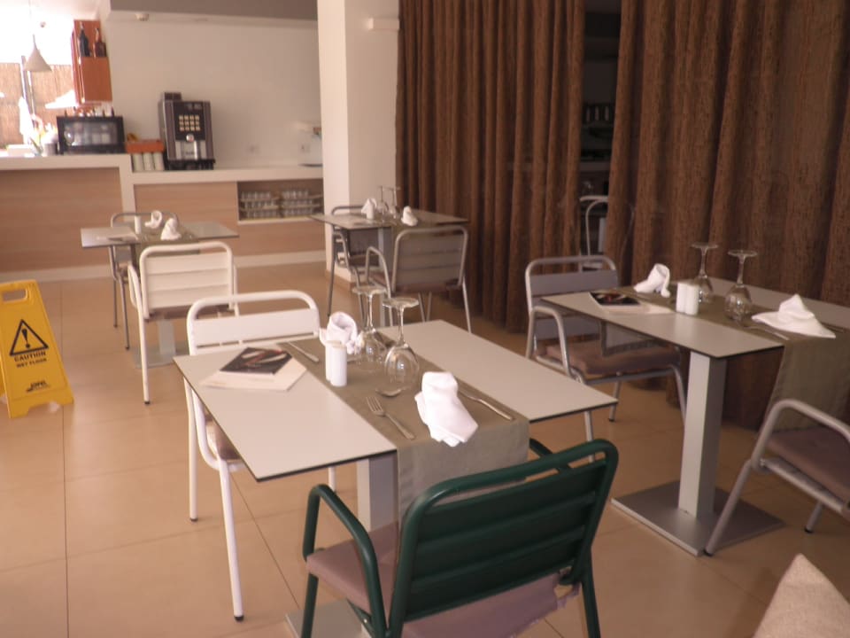 Gastro Hotel LIVVO Anamar Suites