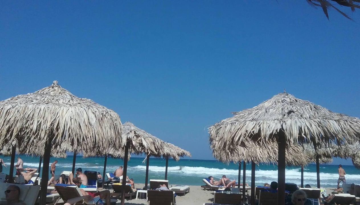 Blick aufs Meer Bella Beach Hotel