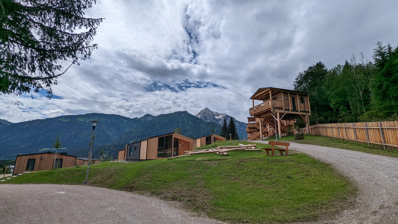 Außenansicht Chalets & Glamping Nassfeld by ALPS RESORTS