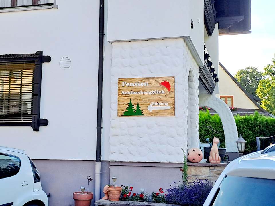 Außenansicht Pension Schlossbergblick