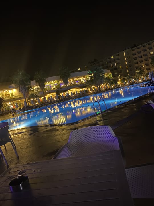 Pool VONRESORT Golden Coast