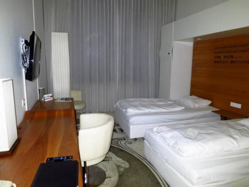 Zimmer und Ausstattung (Innenansicht) Vienna House Easy Berlin