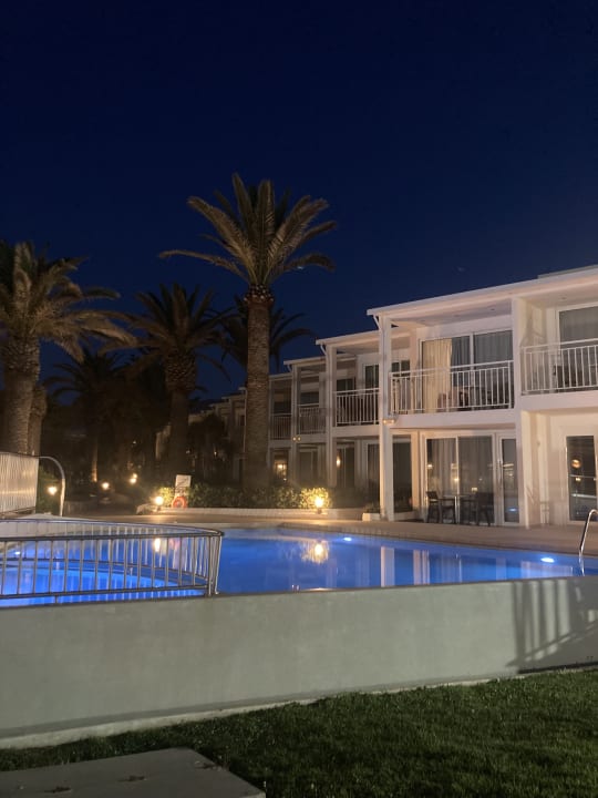 Außenansicht HARPIN Happy Days Beach Hotel