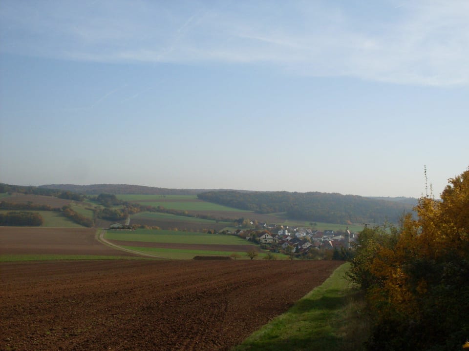 Ausblick vorm Haus  Hotel Sonnenhügel