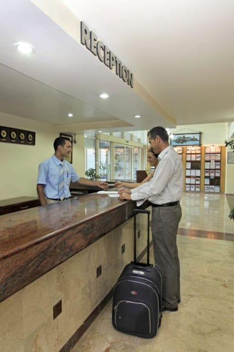 Lobby/Eingang Armas Gül Beach