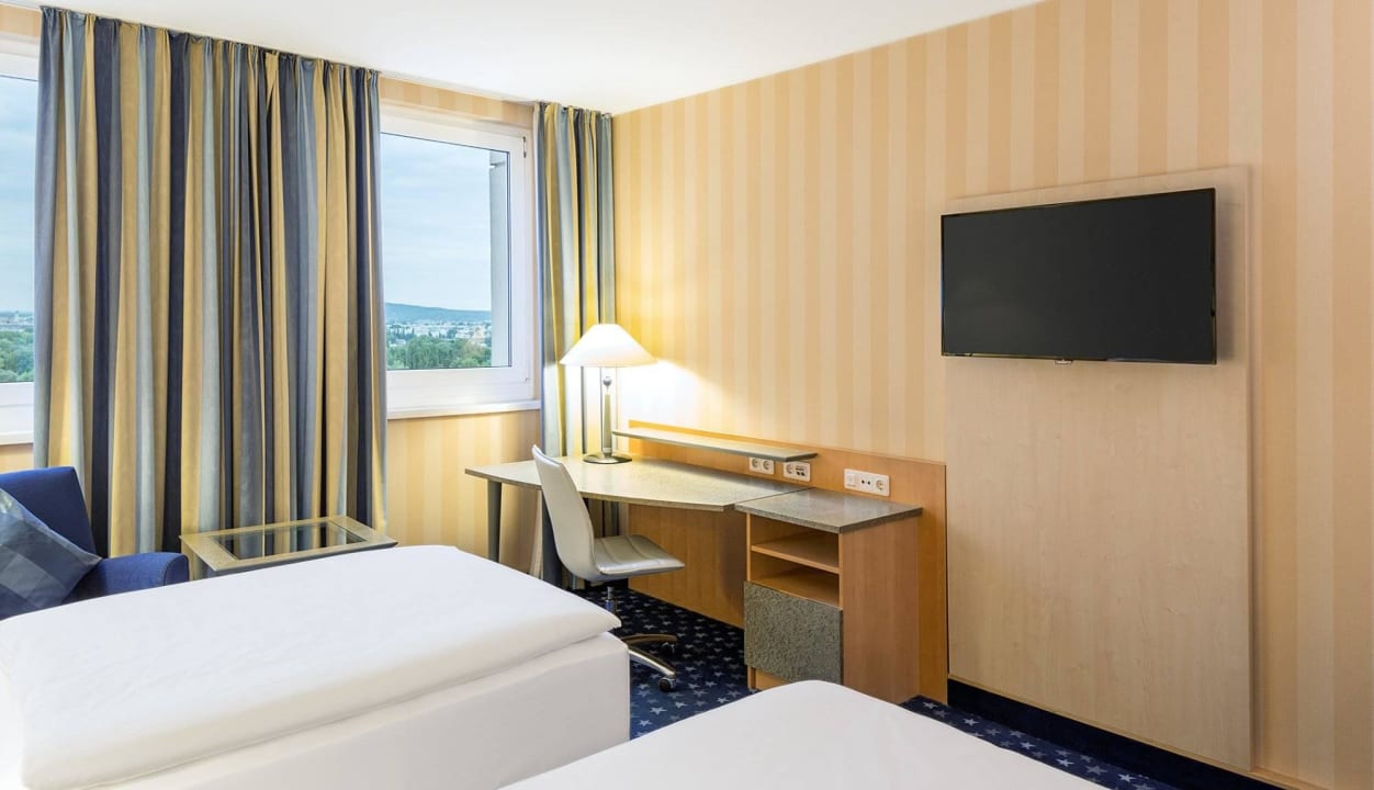 Standard Room NH Danube City