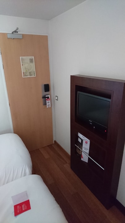Zimmer Hotel Ibis Toulouse Ponts Jumeaux