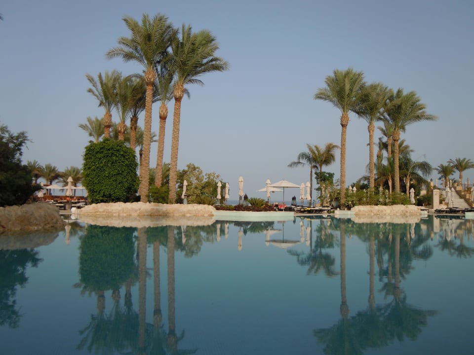 Blick von der Spa Beachbar auf die Poolanlage Makadi Spa - Adults only