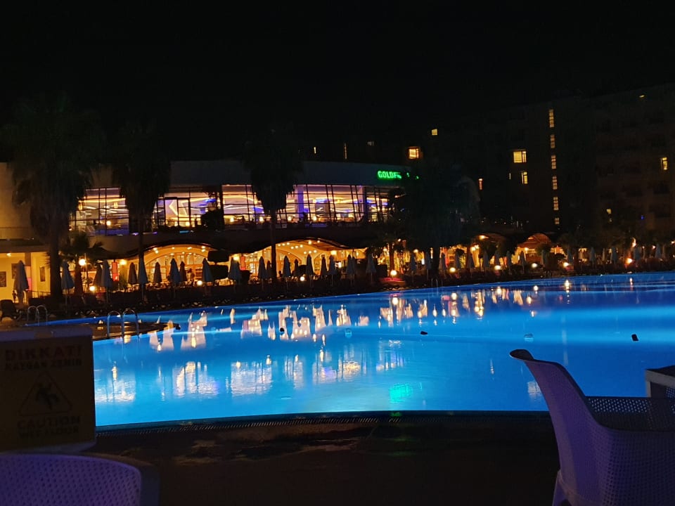 Pool VONRESORT Golden Coast