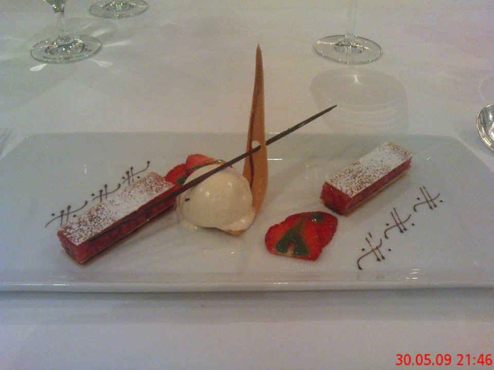 Gelierte Erdbeere-gesalzenes Karamell-weiße Minze Hotel Ritter Durbach