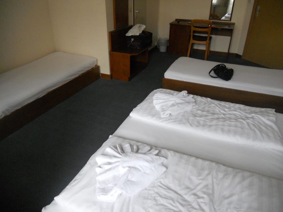 4 Bett Zimmer Hotel Spreewitz am Kurfürstendamm