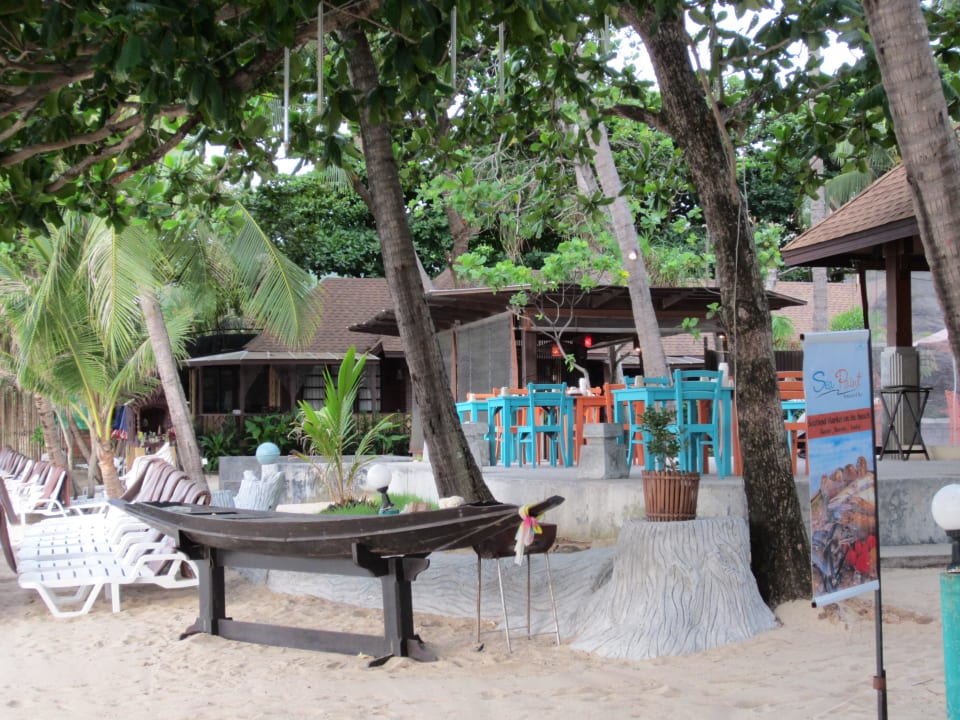 Frühstück am Strand The Fair House Beach Resort