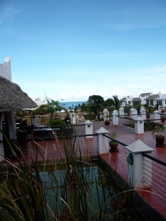 Weg zum Restaurant Three Cities Zanzibar Beach Resort