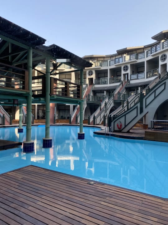 Pool Limak Lara Deluxe Hotel & Resort