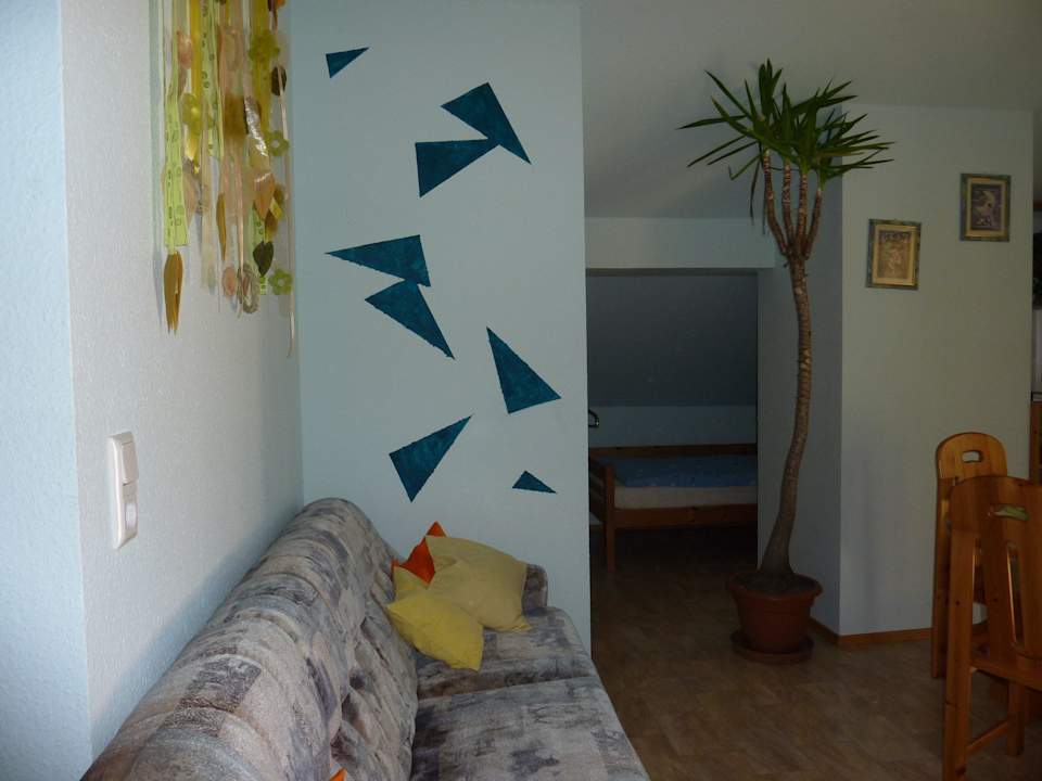 In der Nische befindet sich ein Einzelbett Gasthaus Zur Eiche