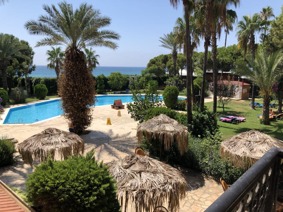 Ausblick Club Turtas Beach Hotel