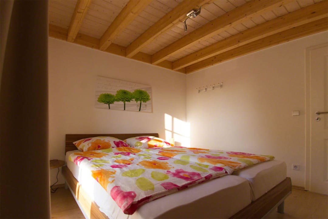 Schlafzimmer unten Ferienwohnung Krabbenkorb Greetsiel