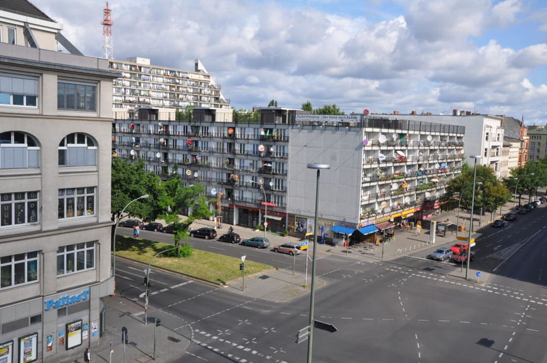 Ausblick auf die Strasse Hotel Lindemann's