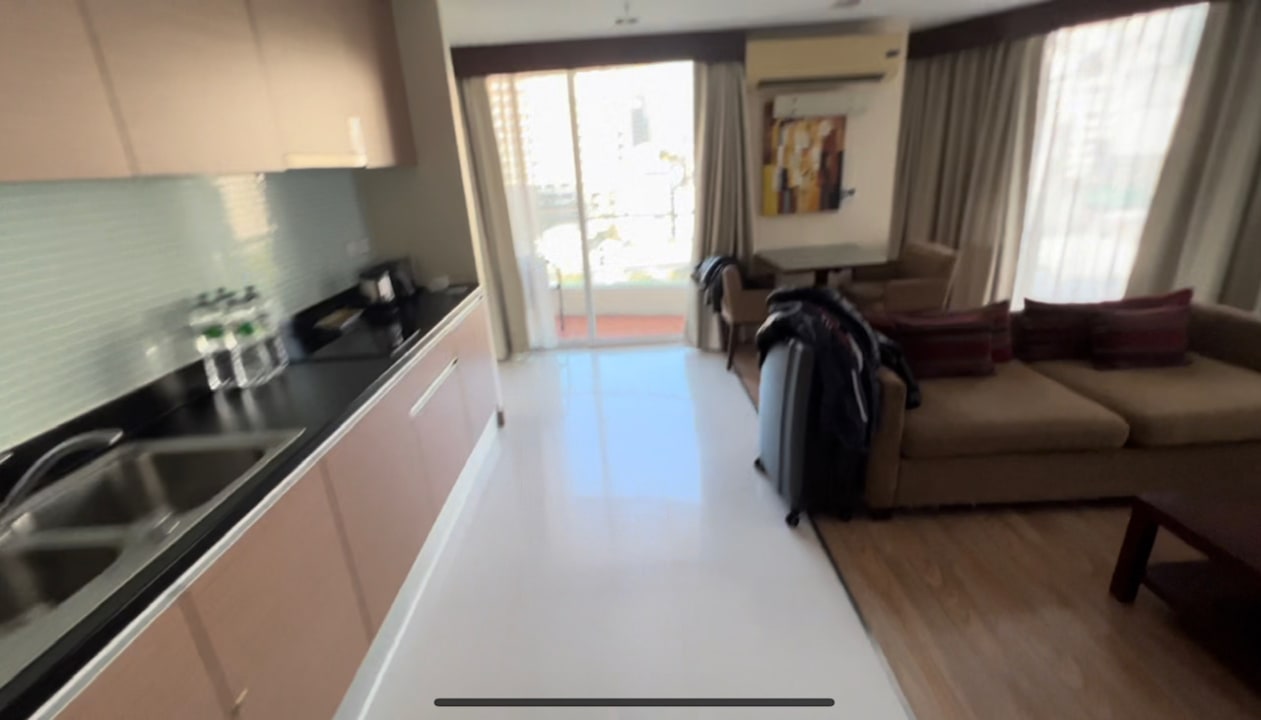 Zimmer Lohas Suites Sukhumvit by Superhotel