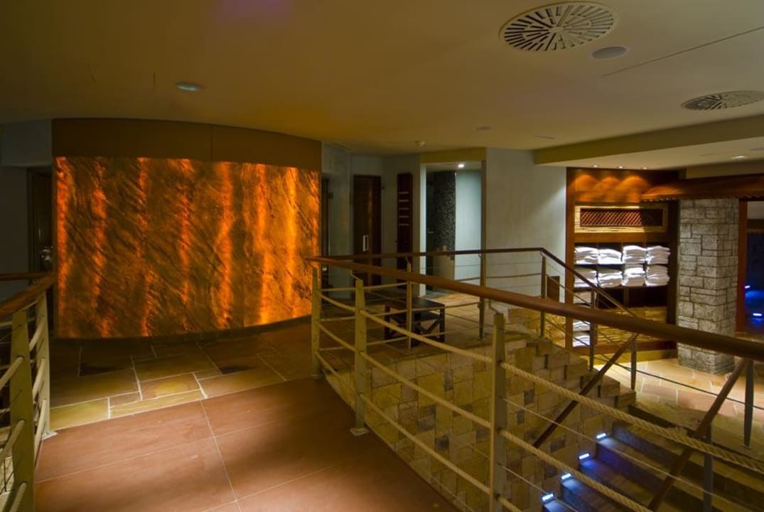 Versunkener Tempel Posthotel Achenkirch