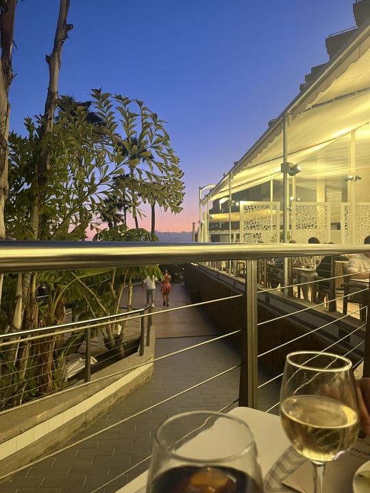 Gastro Landmar Playa La Arena