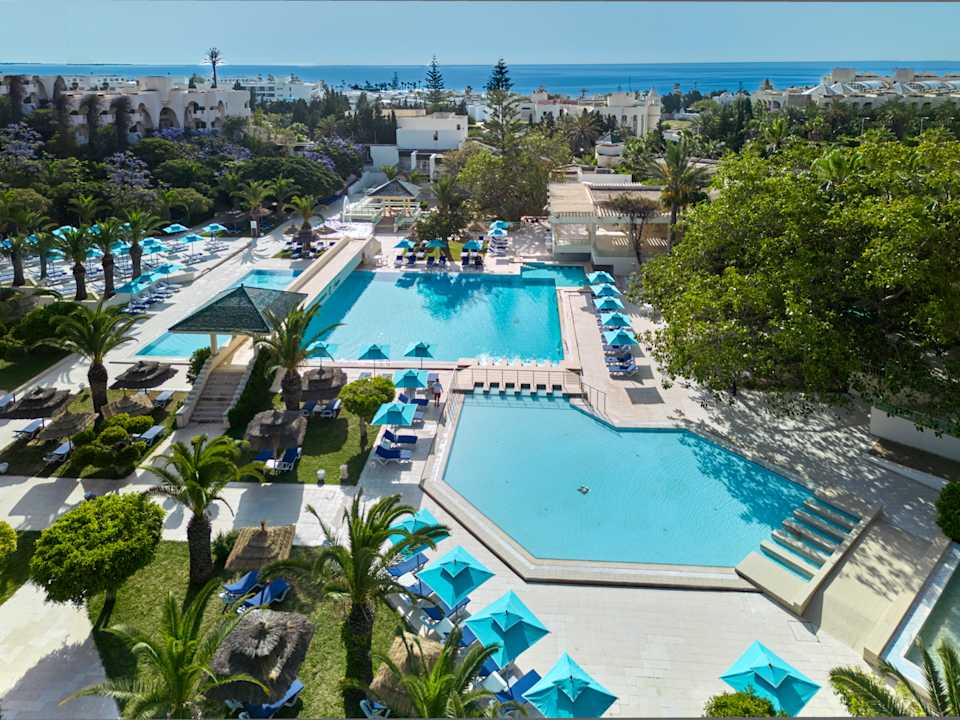 Pool Nahrawess Resort & Thalasso