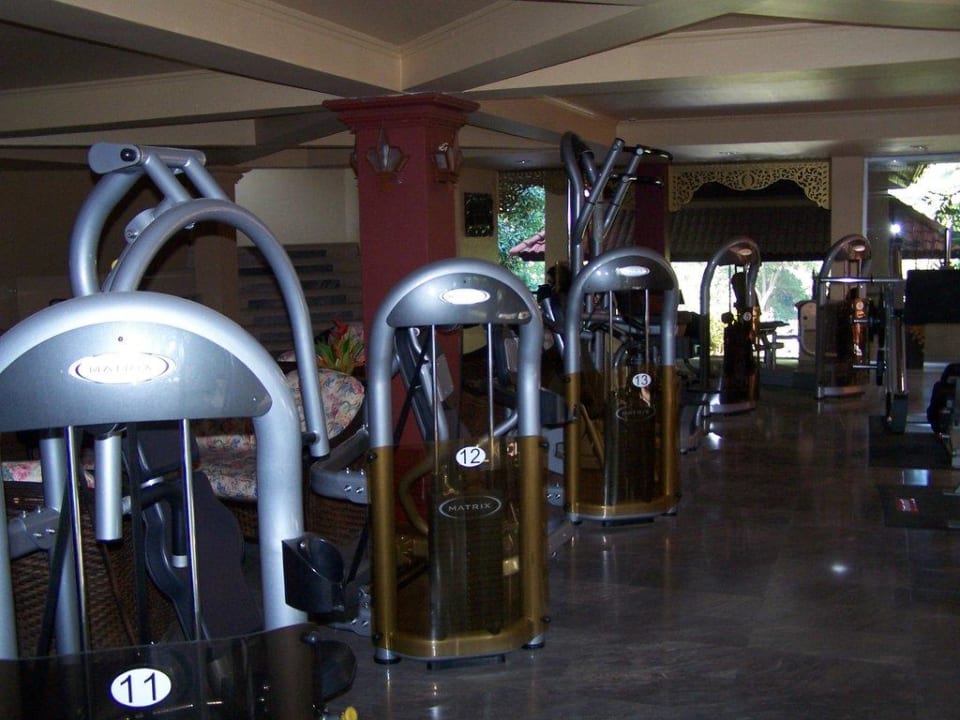 Fitnessraum The Fair House Beach Resort