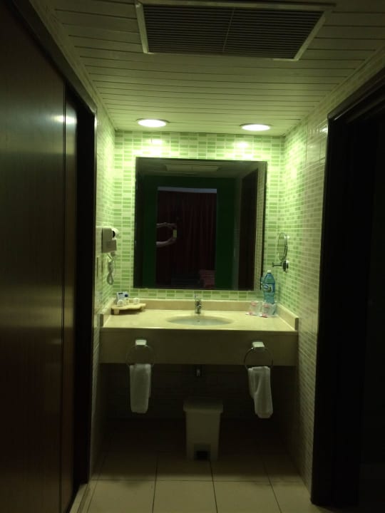 Bad Valentin Quinta Avenida Habana