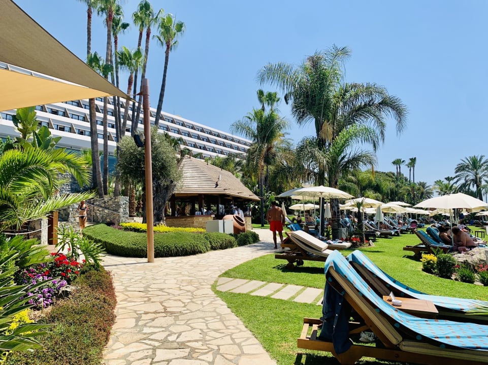Gartenanlage Amathus Beach Hotel Limassol