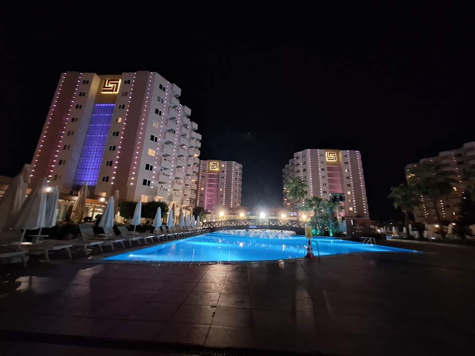 Pool Grand Park Lara Hotel