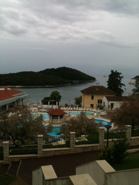 Blick zum Pool Maistra Select Belvedere Resort