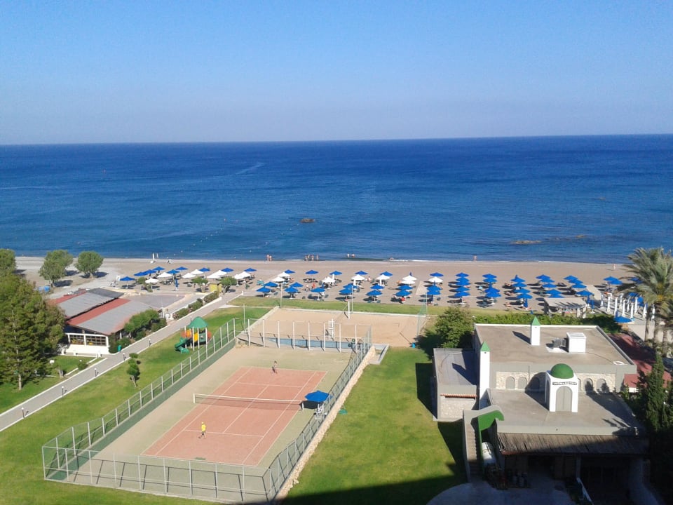 Tennisplatz, Strandabschnitt Olympos Beach Hotel