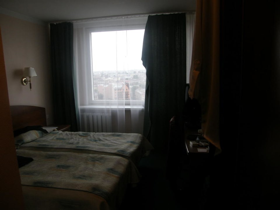 Zimmer des Grauens AZIMUT Hotel St. Petersburg