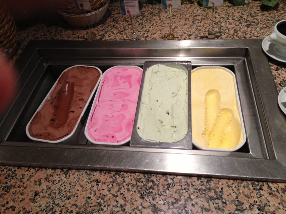 Jeden tag eis  PortoBay Falésia