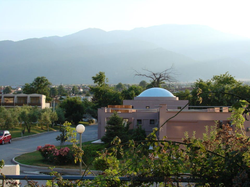 Rezeption und Außenanlage Olympian Bay Grand Resort