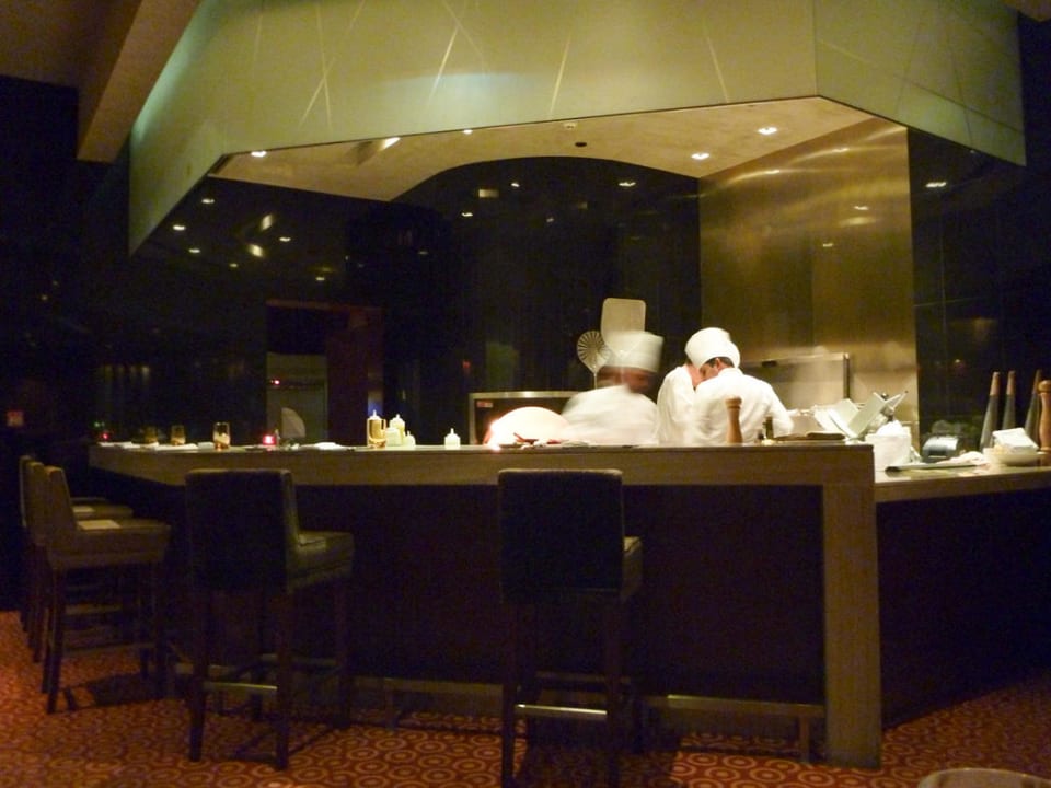 Offene Küche im Restaurant Frankie's Fairmont Bab Al Bahr