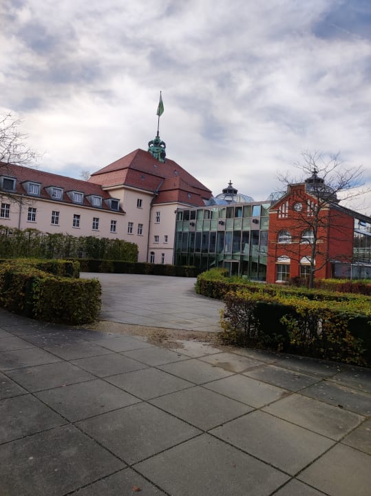 Außenansicht König Albert Hotel