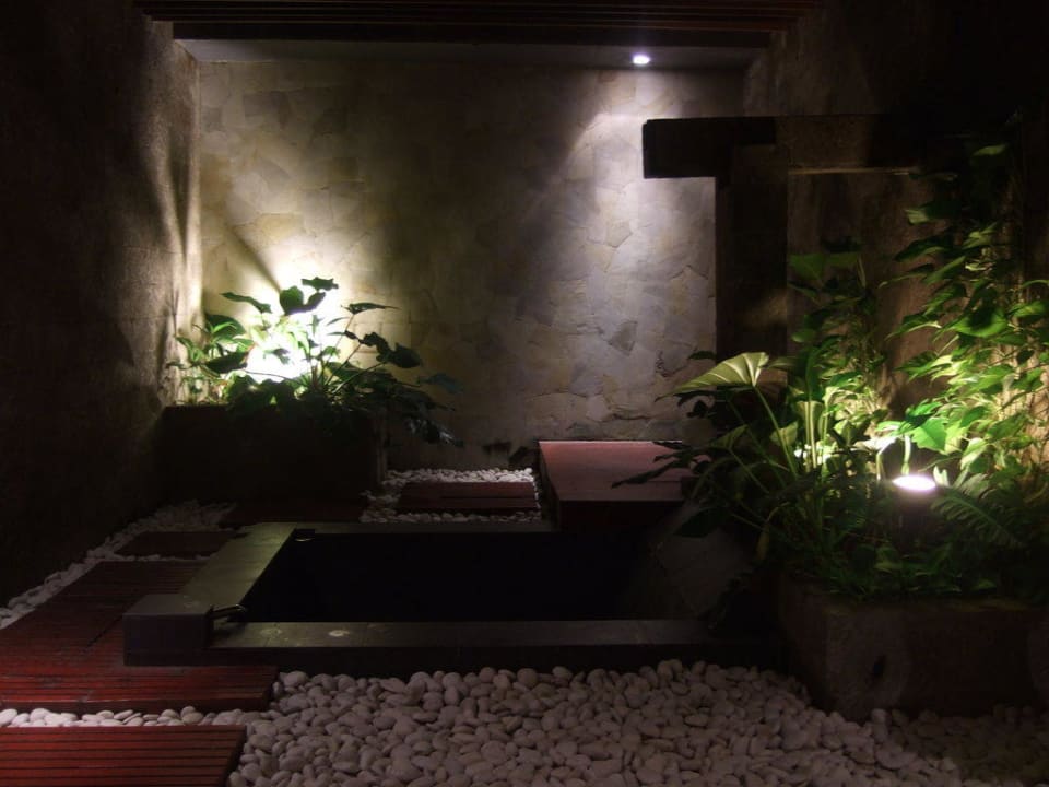 Badezimmer Courtyard Zimmer Bali Mandira Beach Resort & Spa