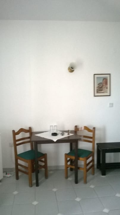 Sitzgelegenheiten (Zimmer 44) Hotel Geranion Village