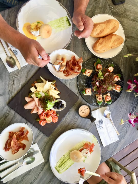 Gastro Amatara Welleisure Resort