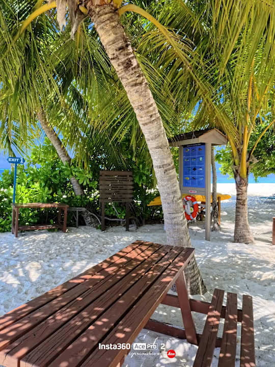 Strand Vilamendhoo Island Resort & Spa