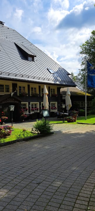 Außenansicht Parkhotel Adler