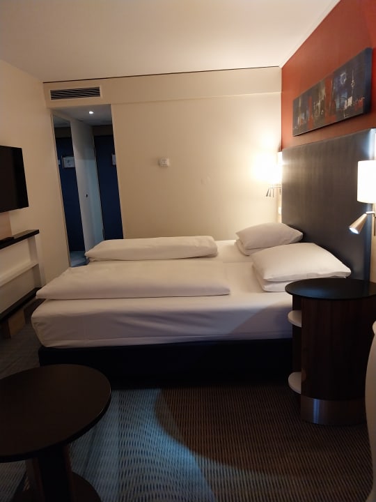 Zimmer H+ Hotel Köln Brühl