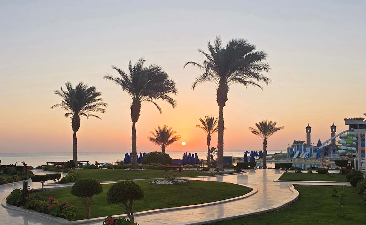 Außenansicht Gravity Hotel & Aquapark Sahl Hasheesh